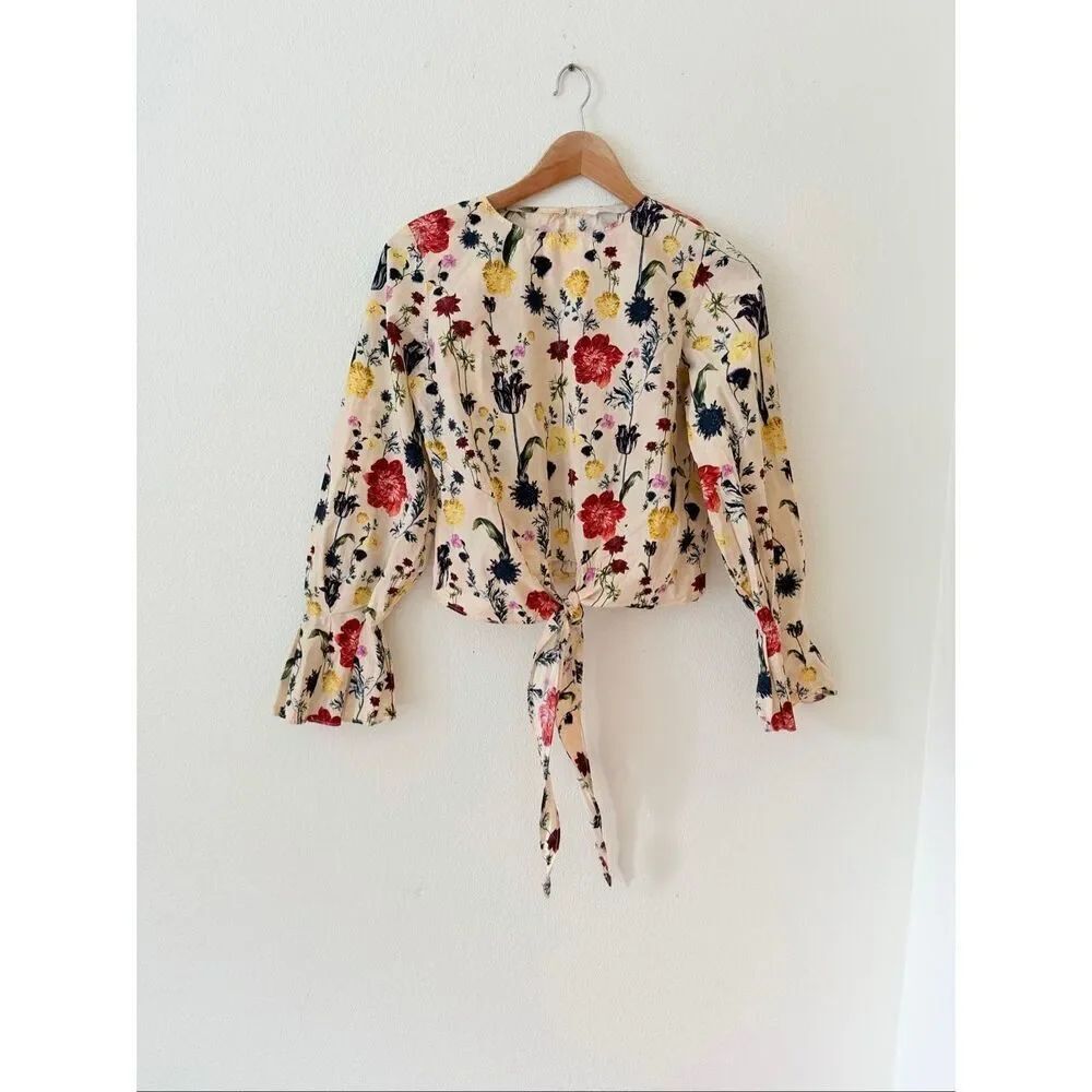 H&M women’s floral pleated bell long sleeve blouse size 4